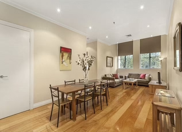 Căn hộ đầu ti&ecirc;n của Hugh Jackman v&agrave; Deborra-Lee Furness